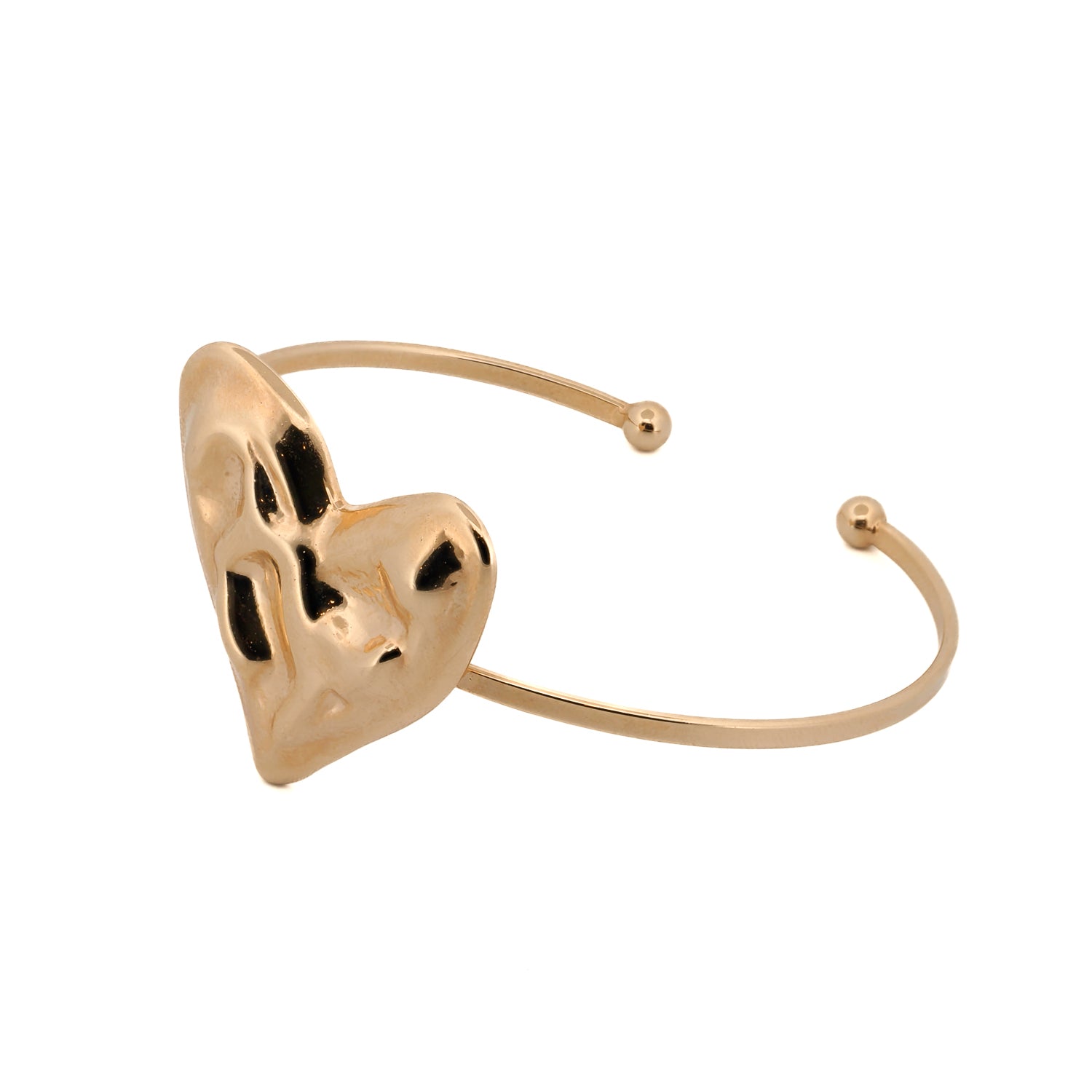 Symbol of Grandeur: Gold Heart Cuff for Special Occasions