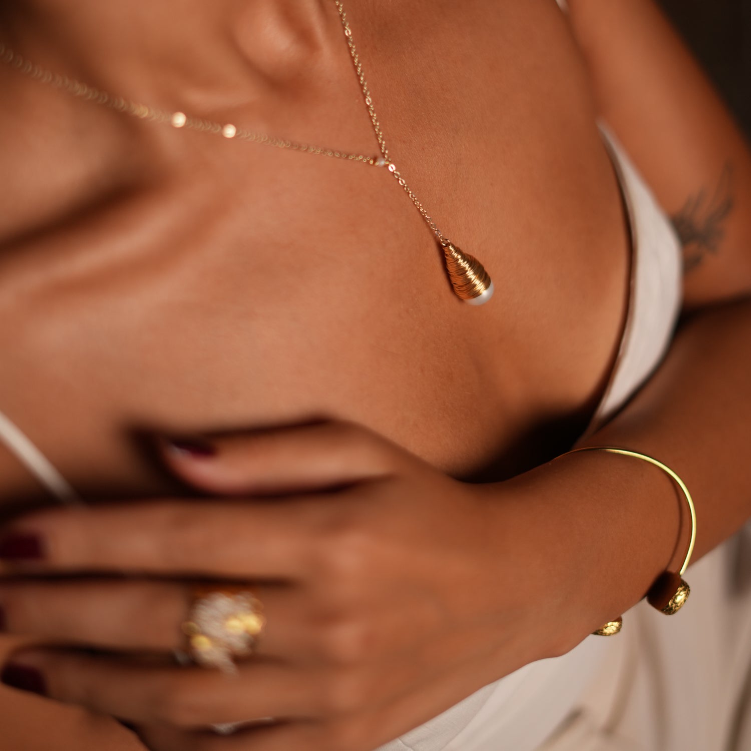 Gold-Plated Necklace with Baroque Pearl Drop for Timeless Beauty and Organic Charm