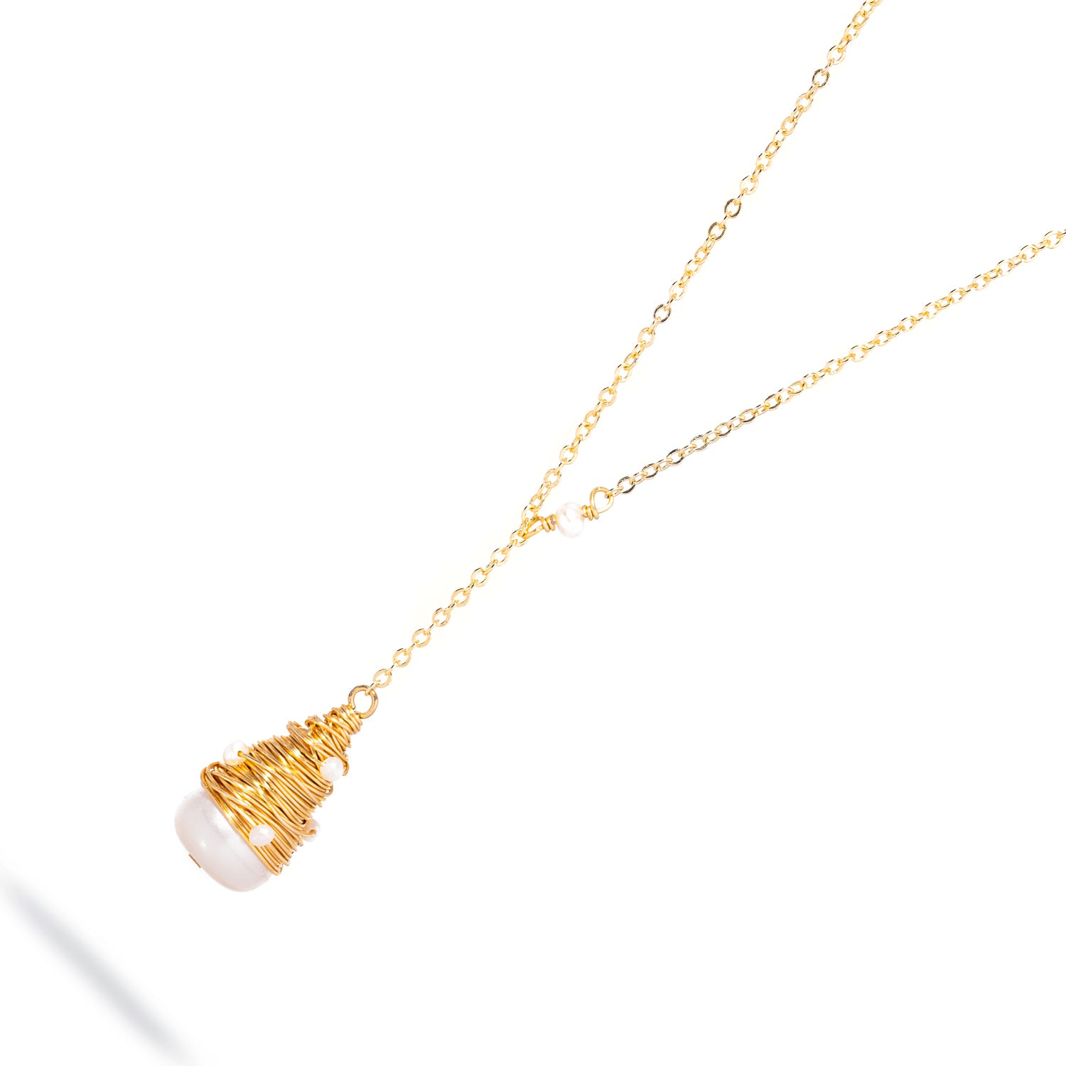 Baroque Pearl Teardrop Necklace with Gold Chain and Small Pearls for a Chic, Sophisticated Look