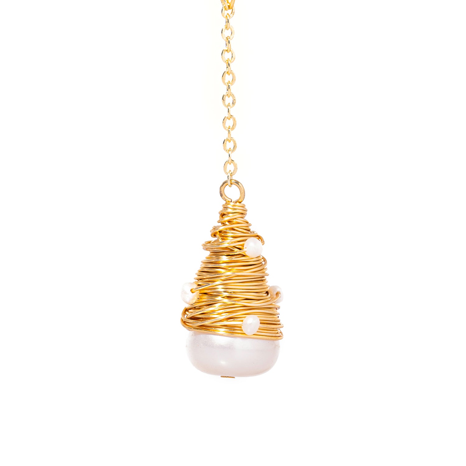 18K Gold Necklace with Baroque Pearl Teardrop Pendant for Elegance and Subtle Luxury
