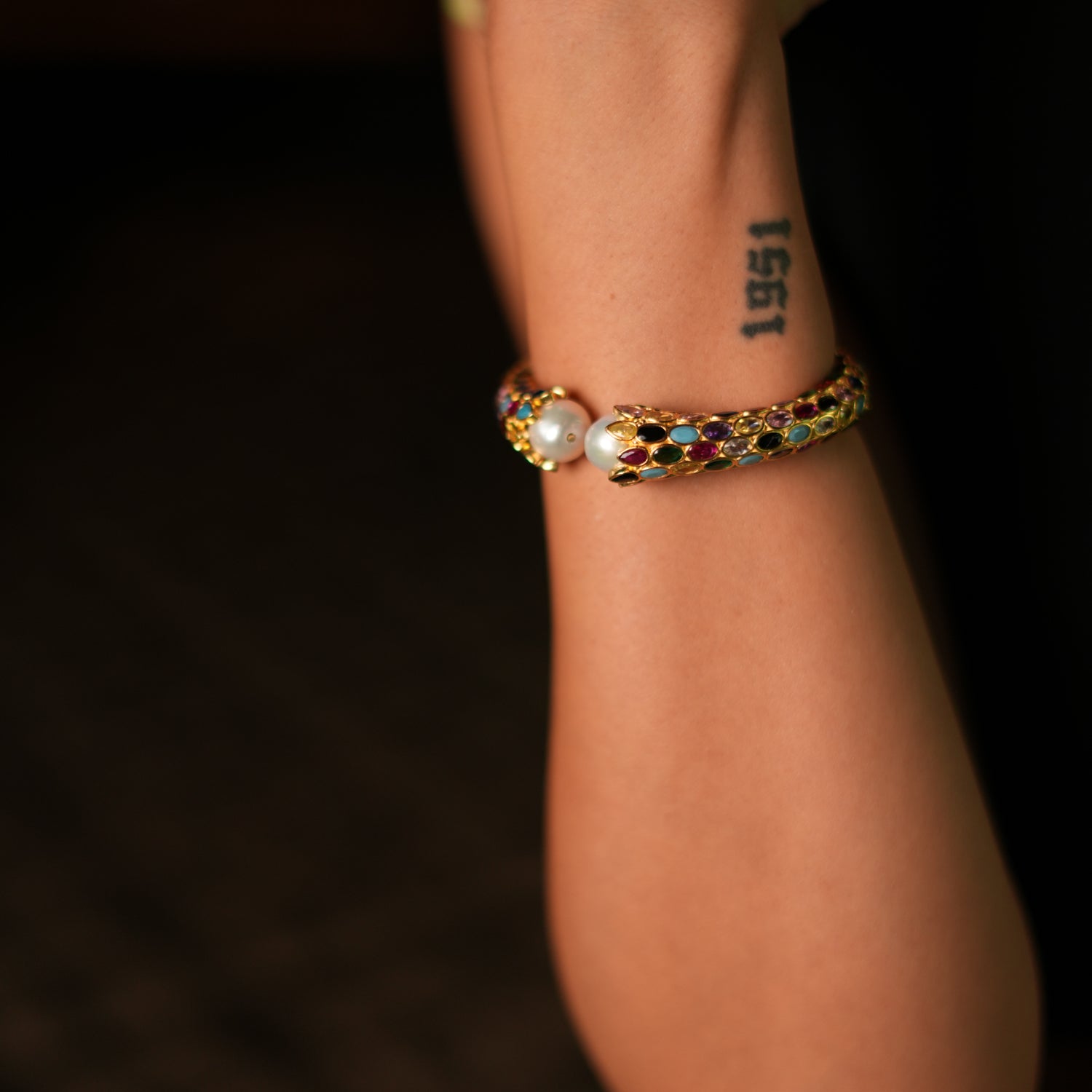 Luxurious 24K Gold Cuff Bracelet with Multi Sapphire Stones and Pearl for Timeless Elegance
