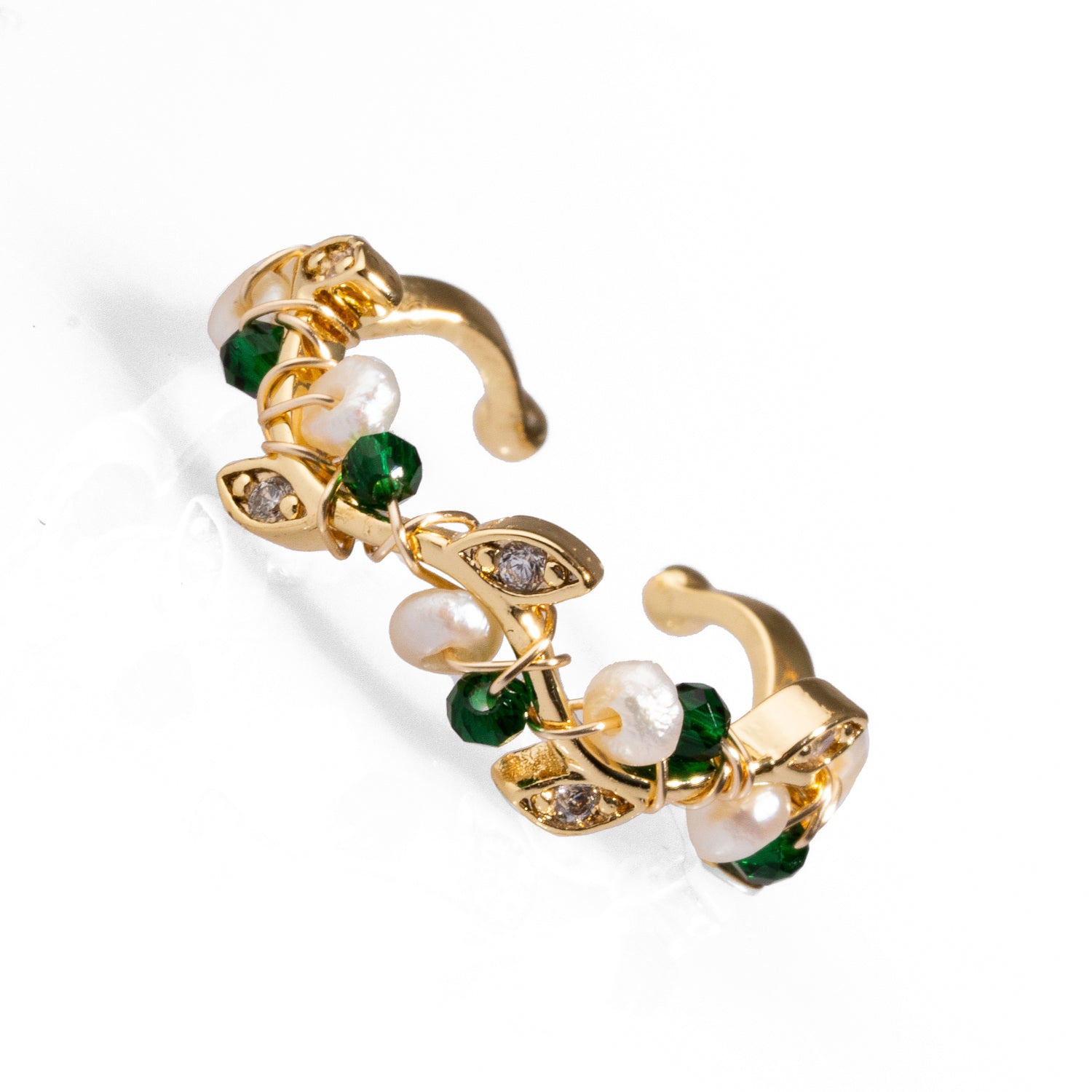 Adjustable Pearl and Jade Gold-Plated Ring for a Touch of Nature-Inspired Beauty