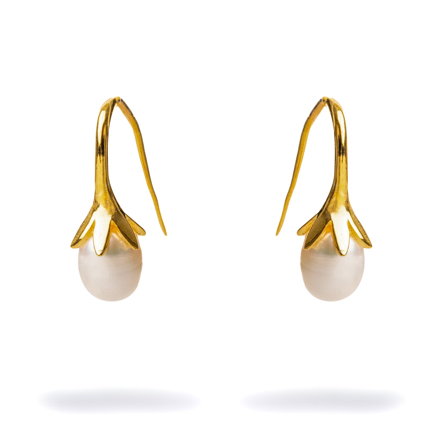 18K Gold-Plated Dainty Earrings with Pearl for Elegant and Timeless Sophistication