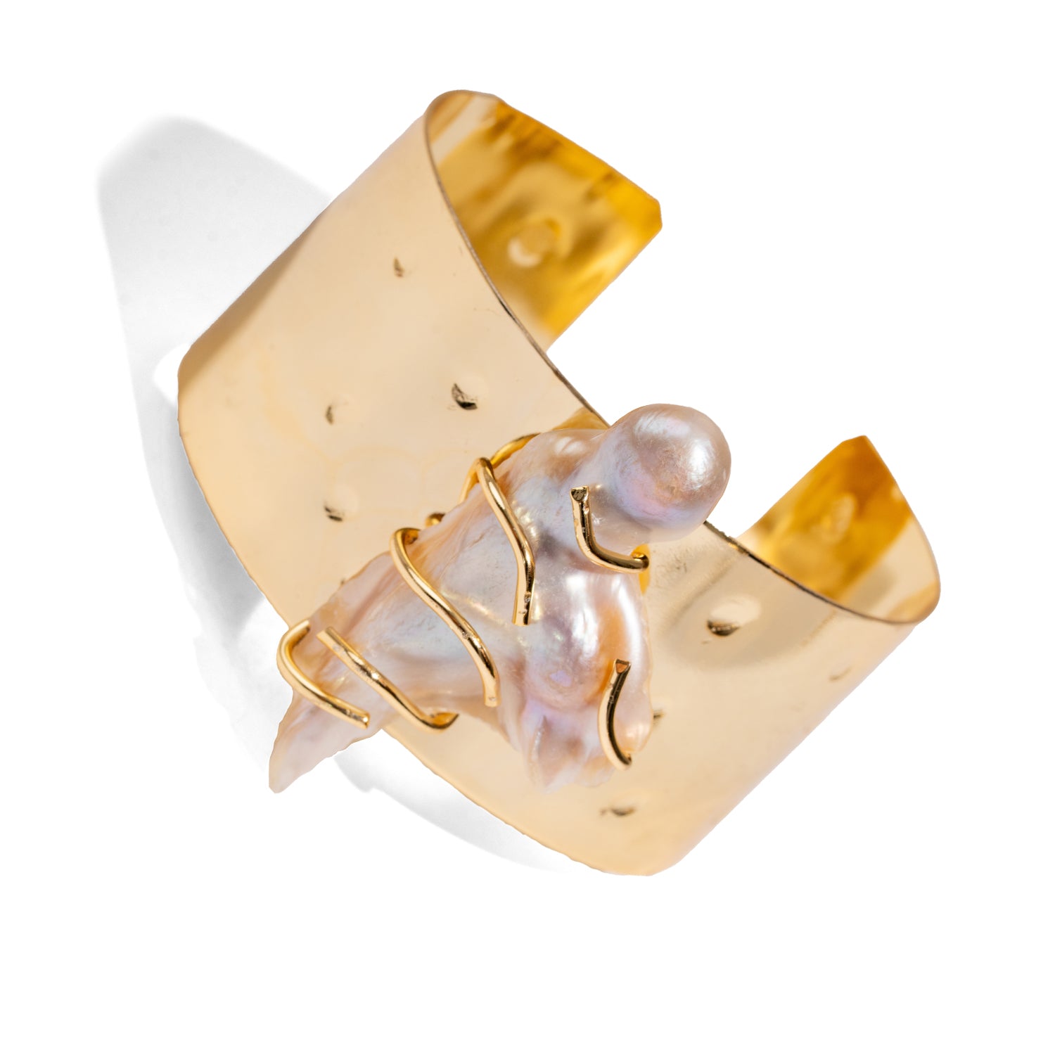 Divine Aura Baroque Pearl Cuff Bracelet