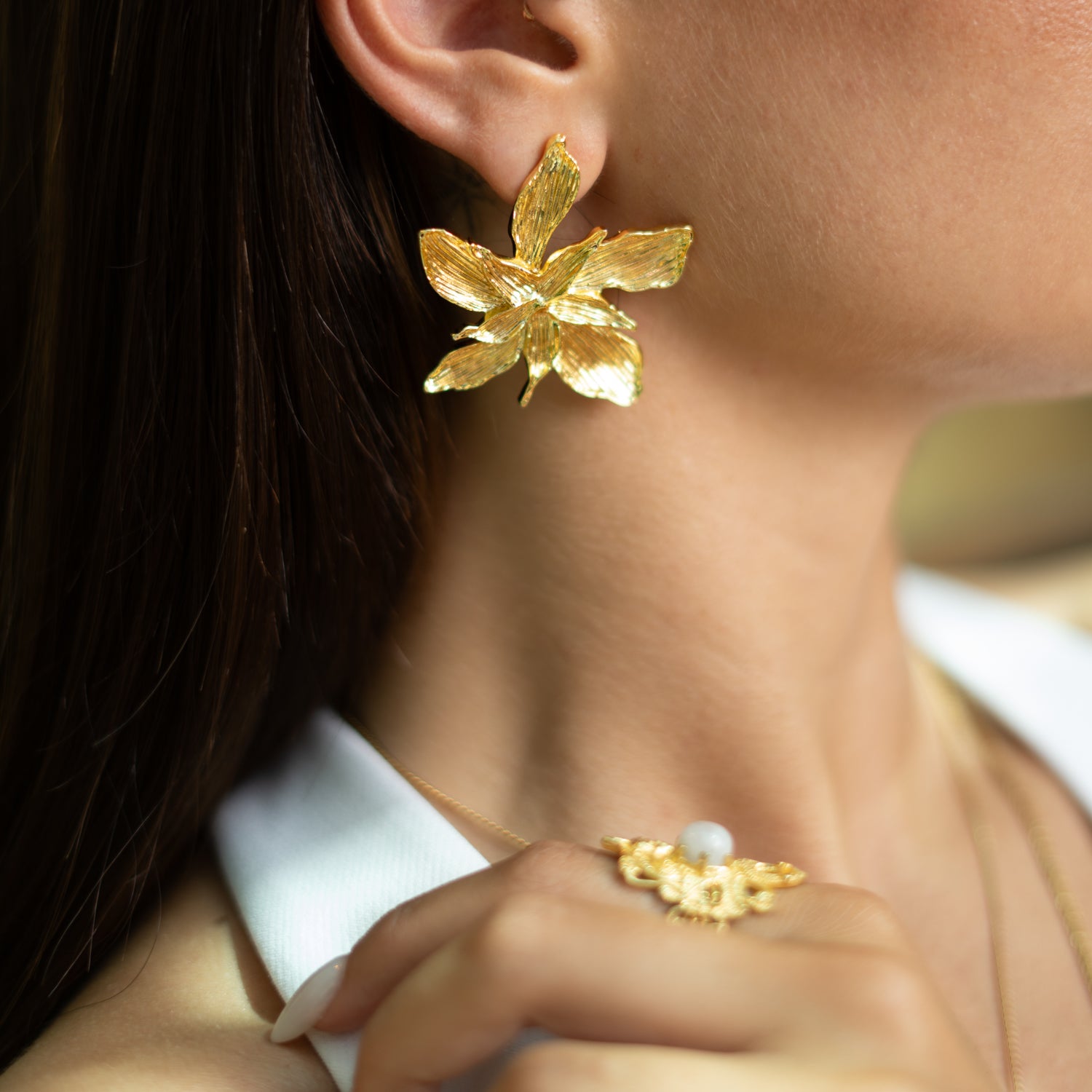Floral Majesty Gold Stud Earrings