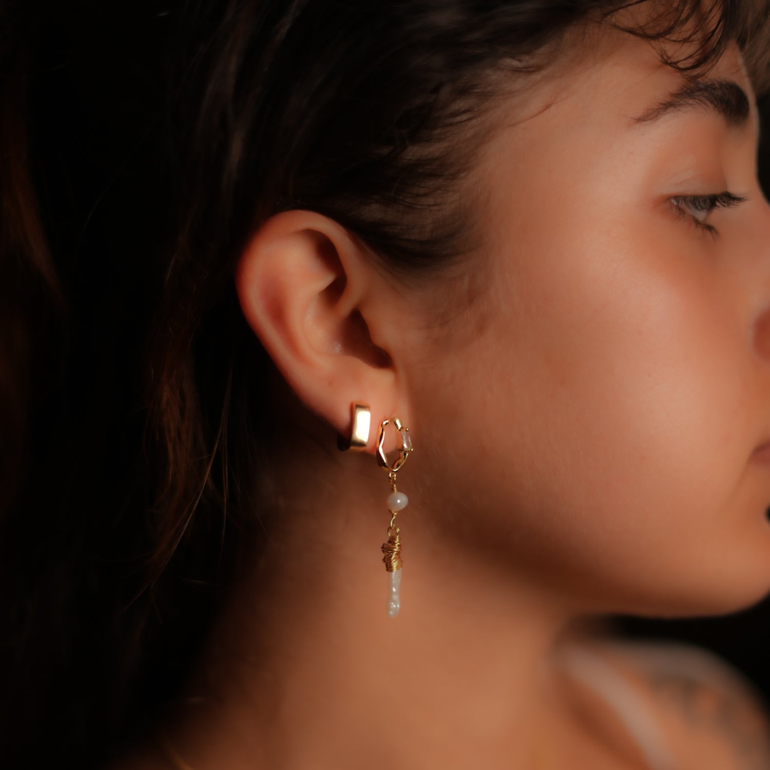 Gold Stud Earrings with Sparkling Baguette Diamond and Lightweight Pearl Drop