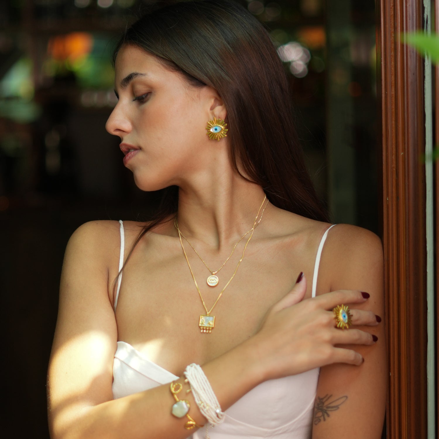 Pearl and Gold Evil Eye Pendant Necklace for Spiritual Protection in 18K Gold Plating