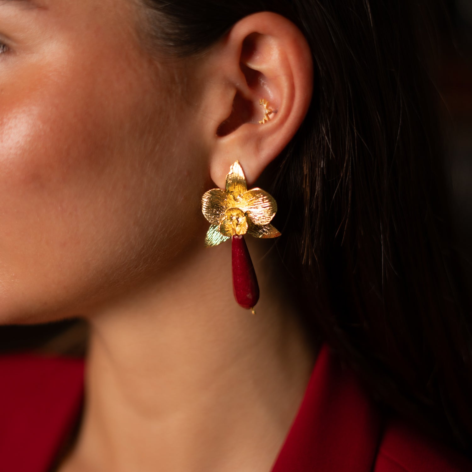Orchid Flame Red Agate Gold Earrings