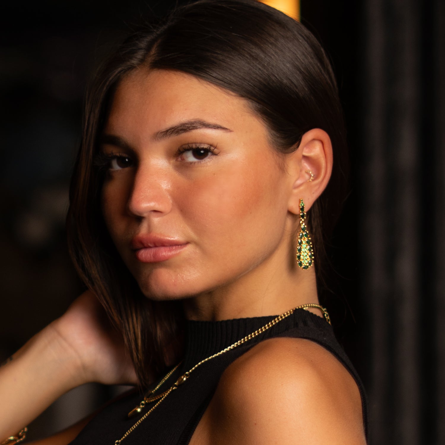Queen’s Grace Emerald Drop Earrings