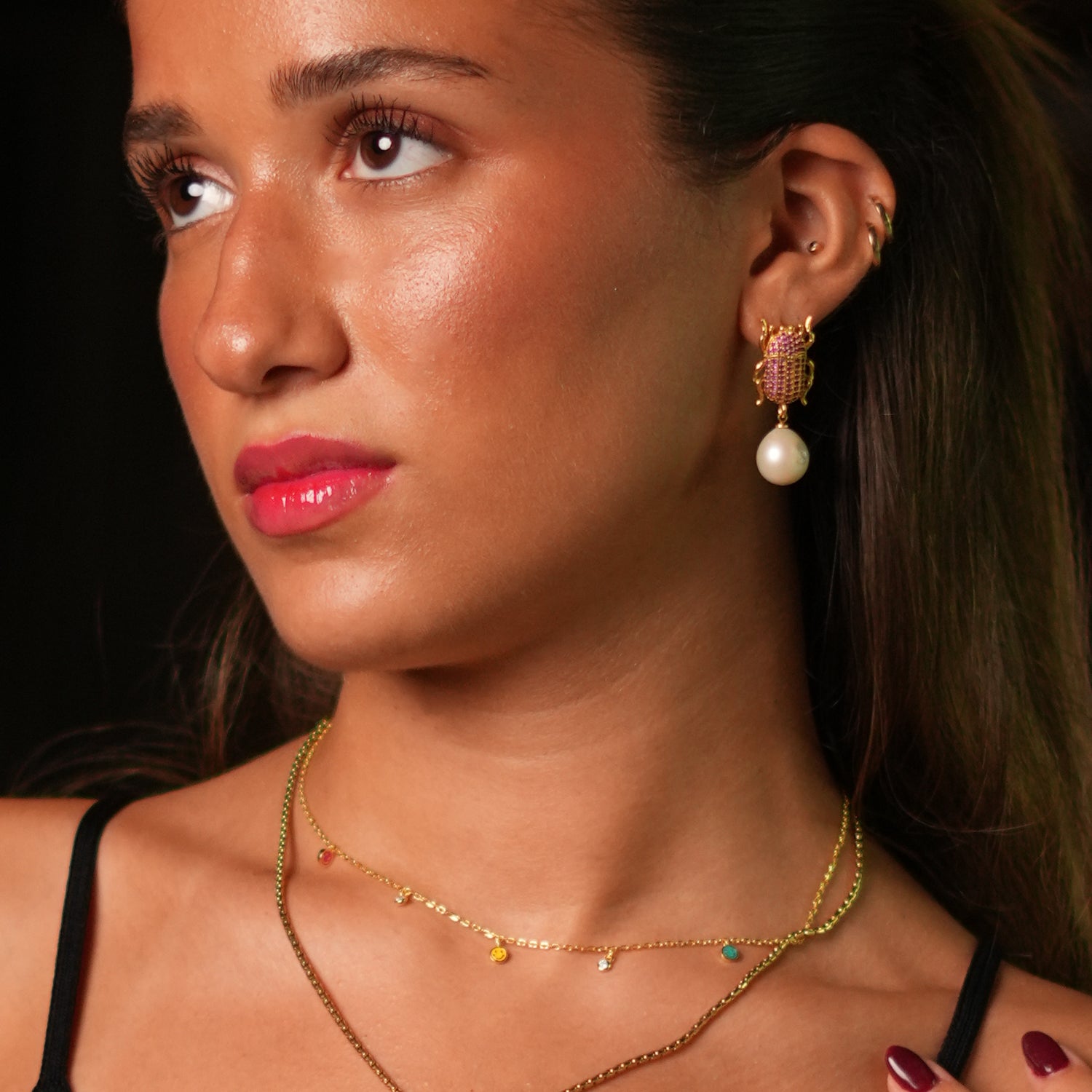 Sterling Silver Choker Necklace with Rainbow Smiley Faces and Diamonds for a Chic and Joyful Touch