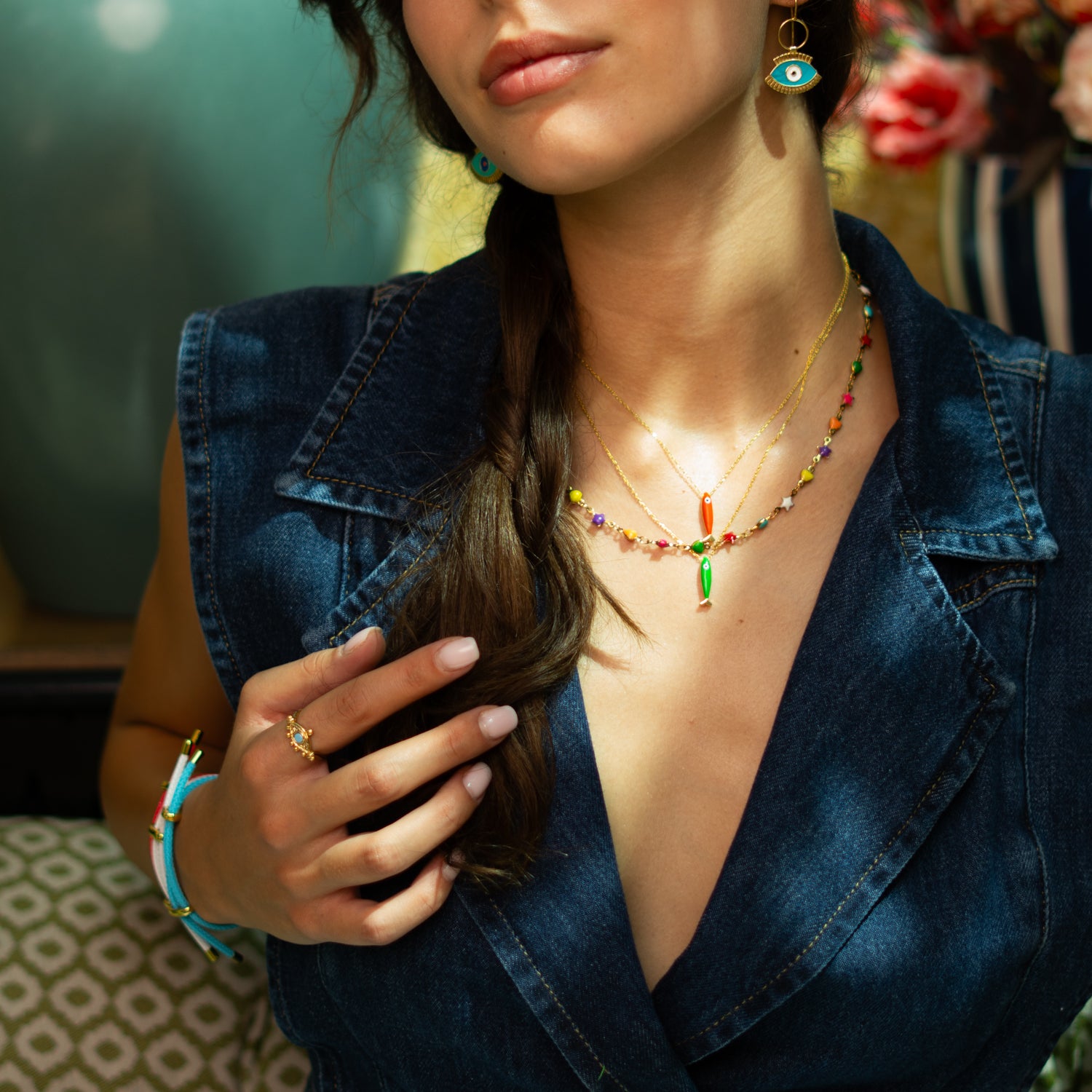 Star and heart motif choker with gold-plated stainless steel chain and colorful enamel details