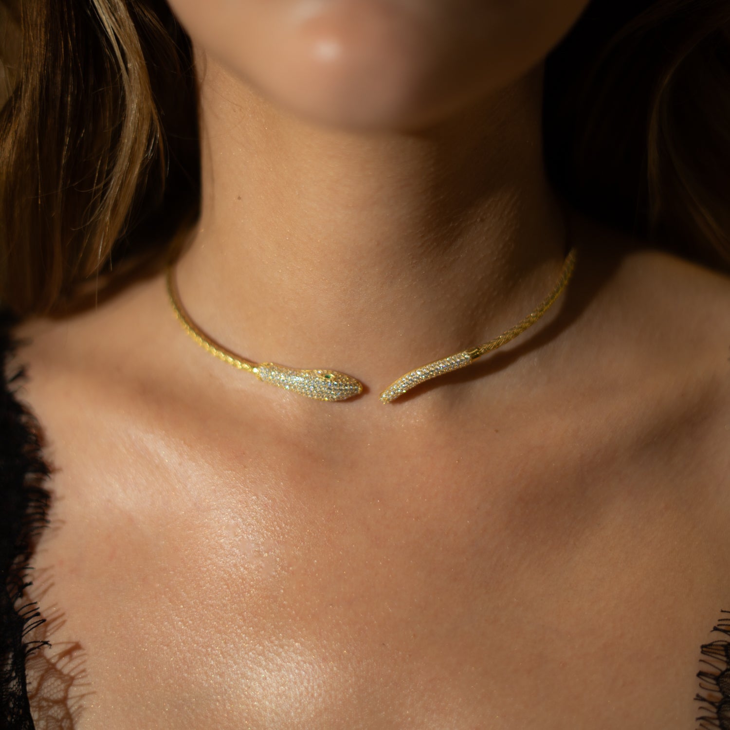 Serpent Queen Emerald Eyes Gold Choker Necklace