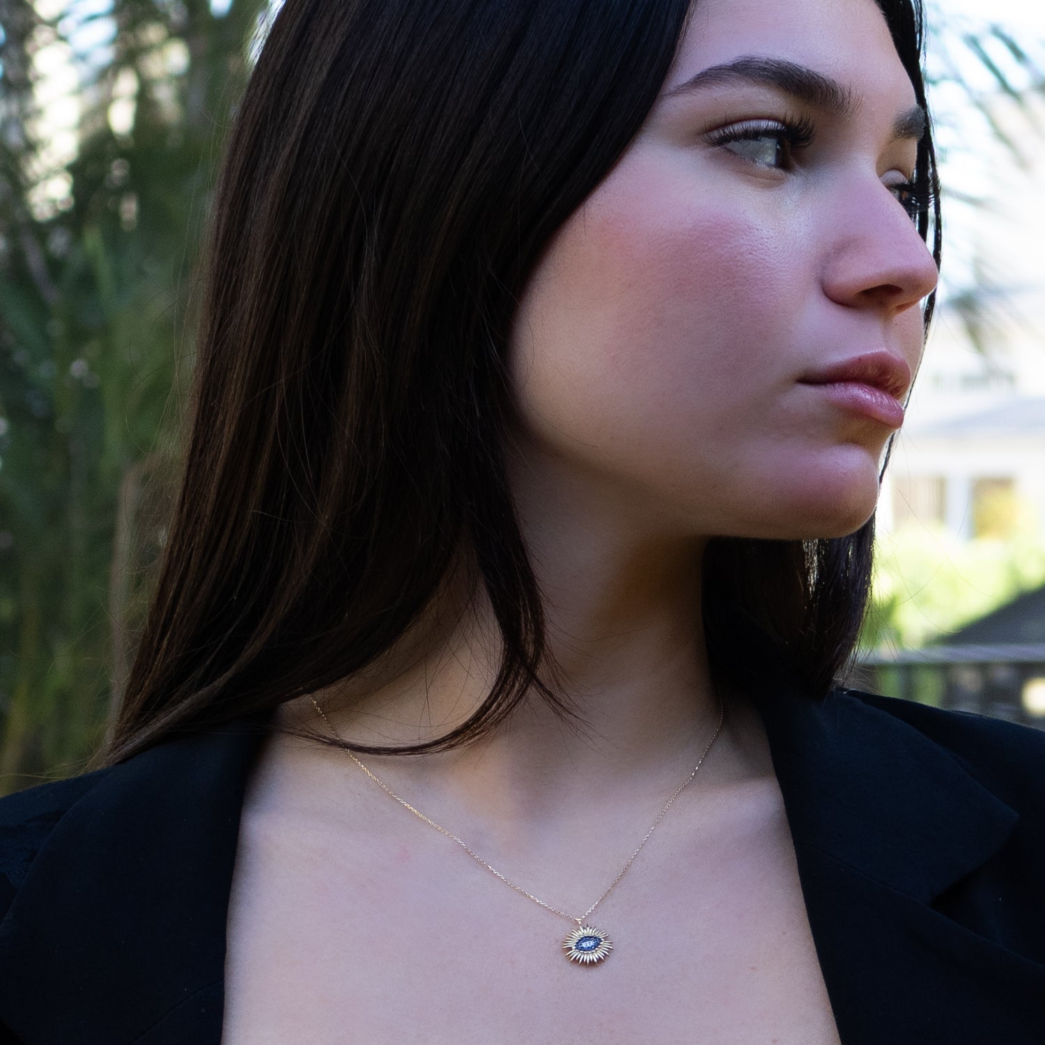 Spiritual Guardian necklace in yellow gold with gemstone center