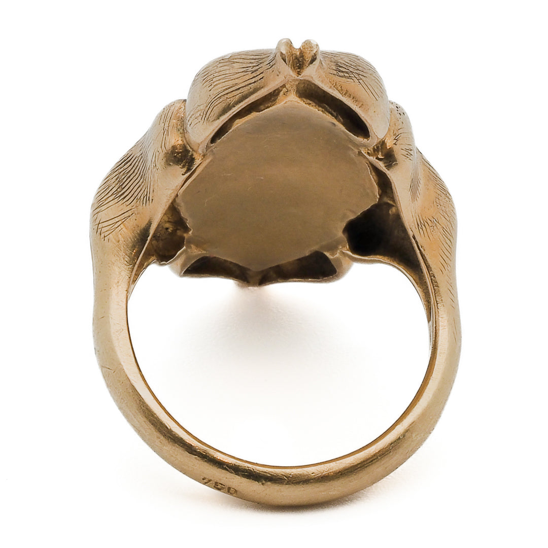 Aladdin's Ring, a luxurious and meaningful piece of fine jewelry that brings passion, happiness, and vitality to the wearer.