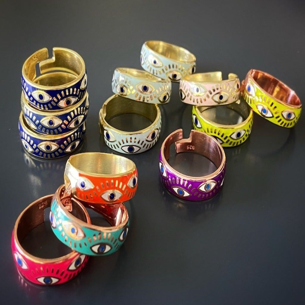 Adjustable Fit - Comfortably wear it on any finger you prefer.