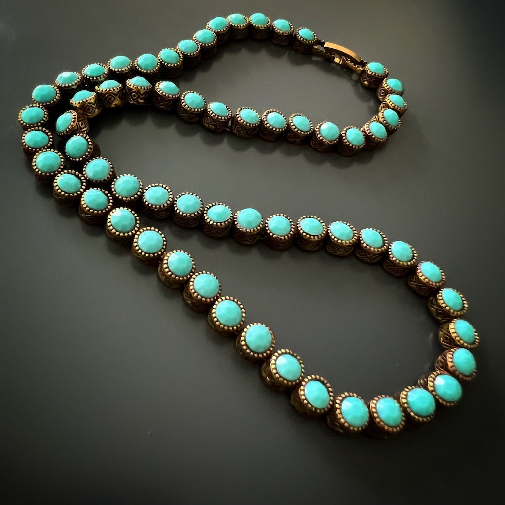 A minimalist yet impactful turquoise tennis necklace, designed to bring balance, calmness, and friendship.
