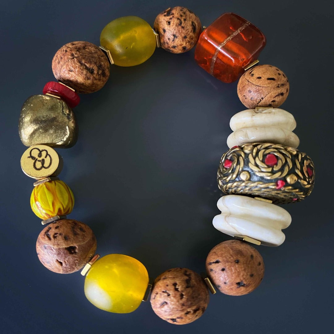 Experience the uniqueness and individuality of the Vintage Style Bohemian Bracelet, a true statement piece in bohemian fashion.