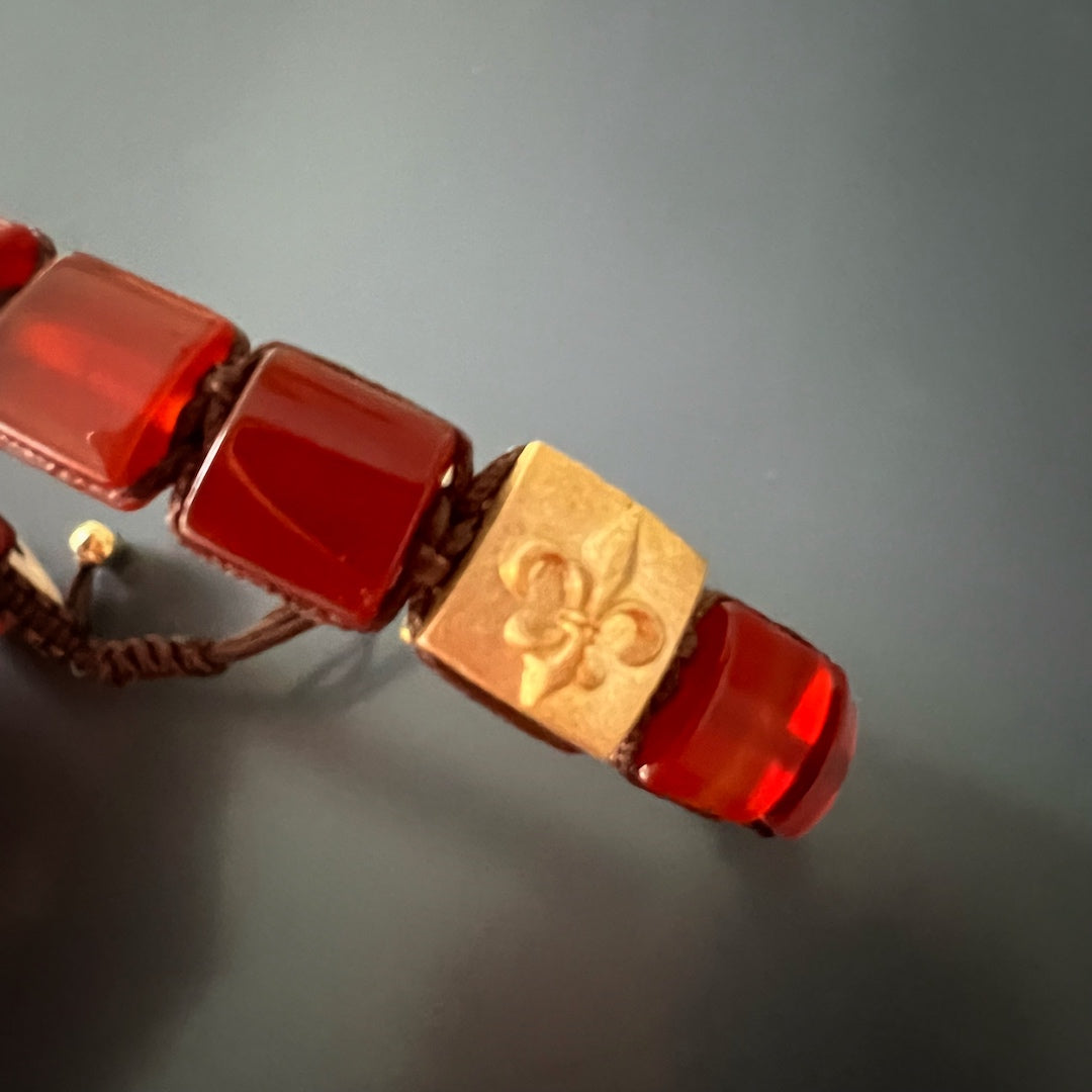 Sliding Closure Adjustable Size - Woven Agate Gold Fleur De Li Bracelet, perfect fit for any wrist.