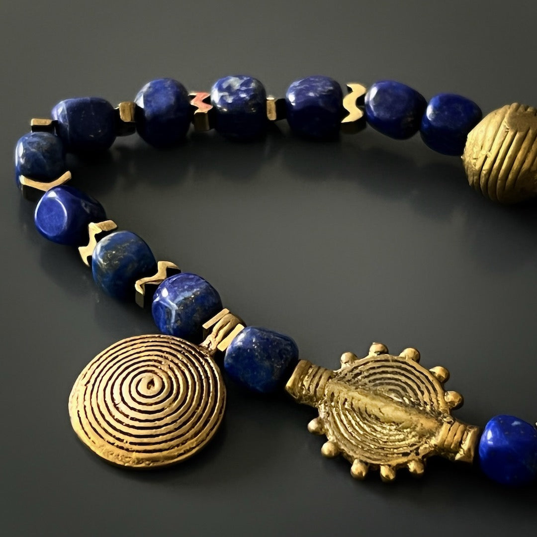 Cultural craftsmanship meets gemstone beauty in the Lapis Lazuli Nepal Anklet.