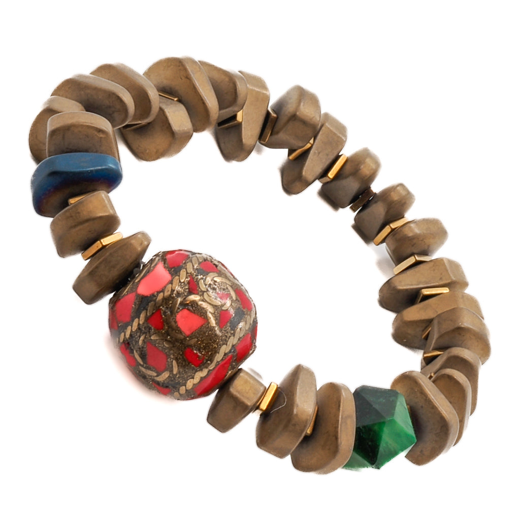 Experience the grounding energy of the Vintage Nepal Bracelet, adorned with hematite beads and a captivating jasper gemstone.