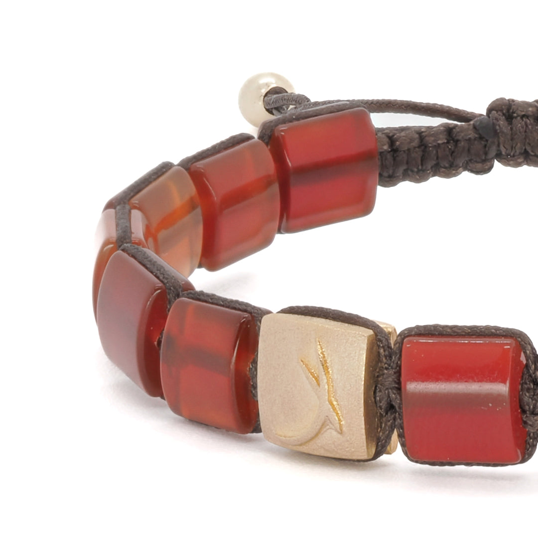 Handcrafted Meaningful Jewelry - Woven Agate Gold Fleur De Li Bracelet, a symbol of royalty.