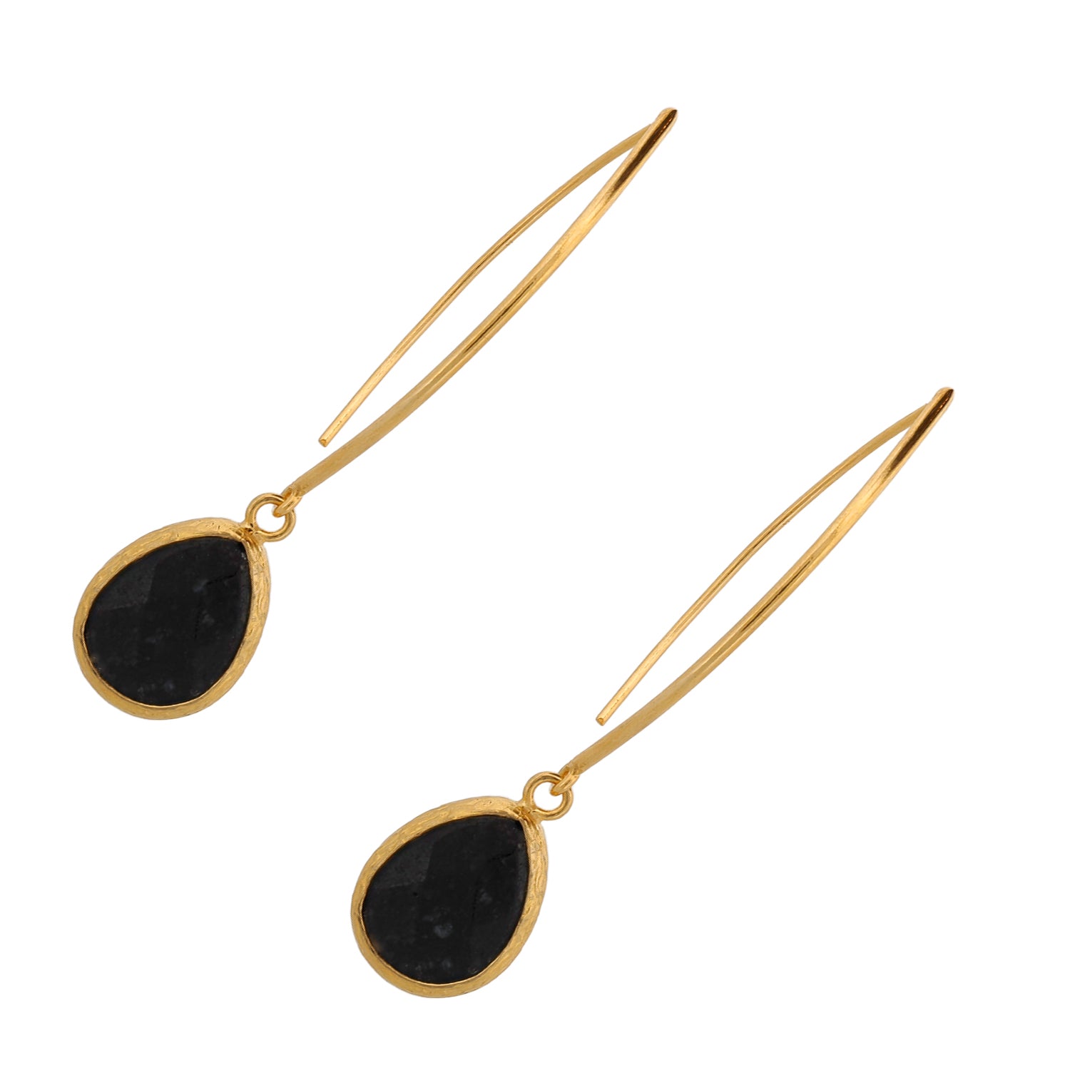 Stylish Onyx Gemstone Earrings with Gold Dangle Design