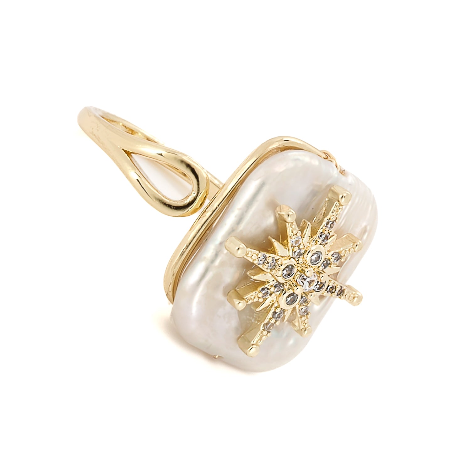 Cleopatra-inspired guidance ring with a lustrous pearl centerpiece.