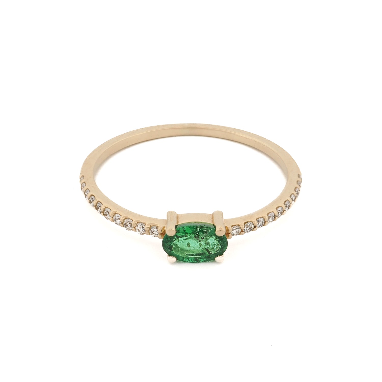 14K Yellow Gold Ring with Emerald Gemstone and Diamonds for a Timeless, Elegant Look
