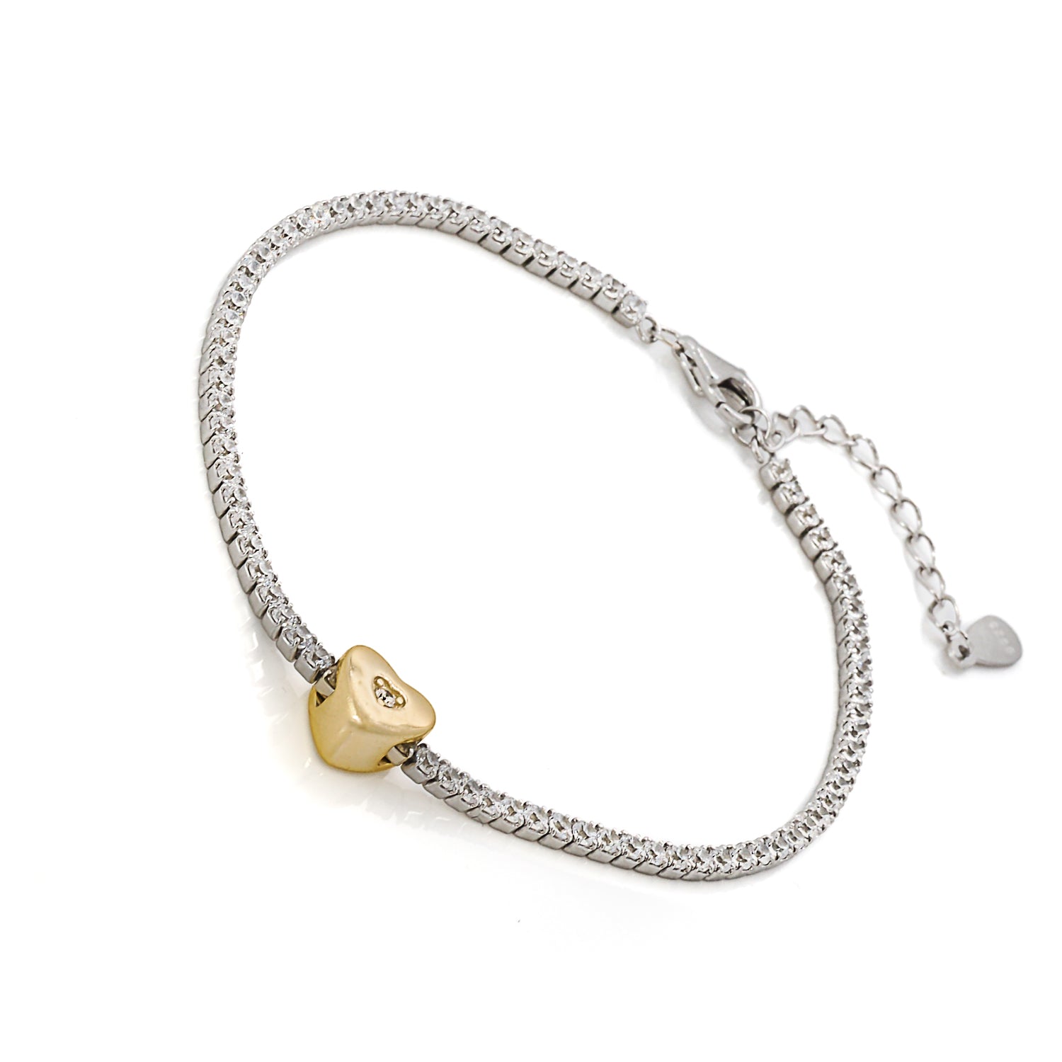 Captivating zircon stones: Gold Heart Bracelet's allure.
