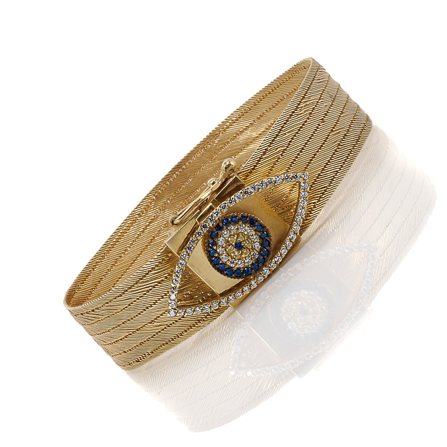 Express Your Individuality with the Filigree Diamond Evil Eye Bracelet.