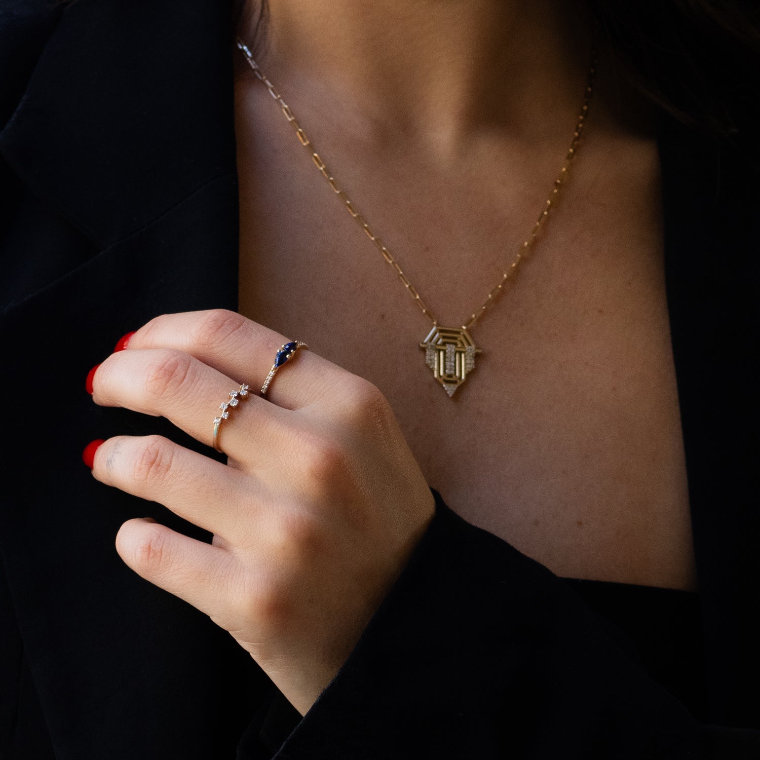 Sapphire and Diamond Solid Gold Ring for a Chic, Meaningful Fashion Statement
