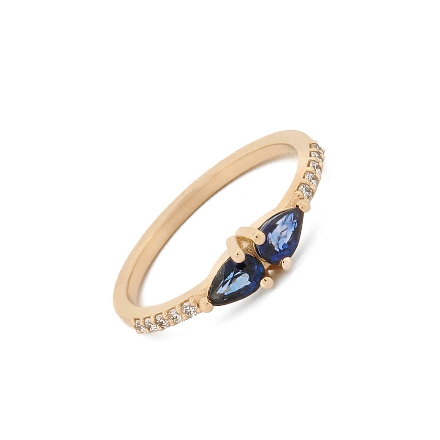 Handcrafted 14K Gold Ring with Sapphire Gemstones and Shimmering Diamonds for a Graceful Look
