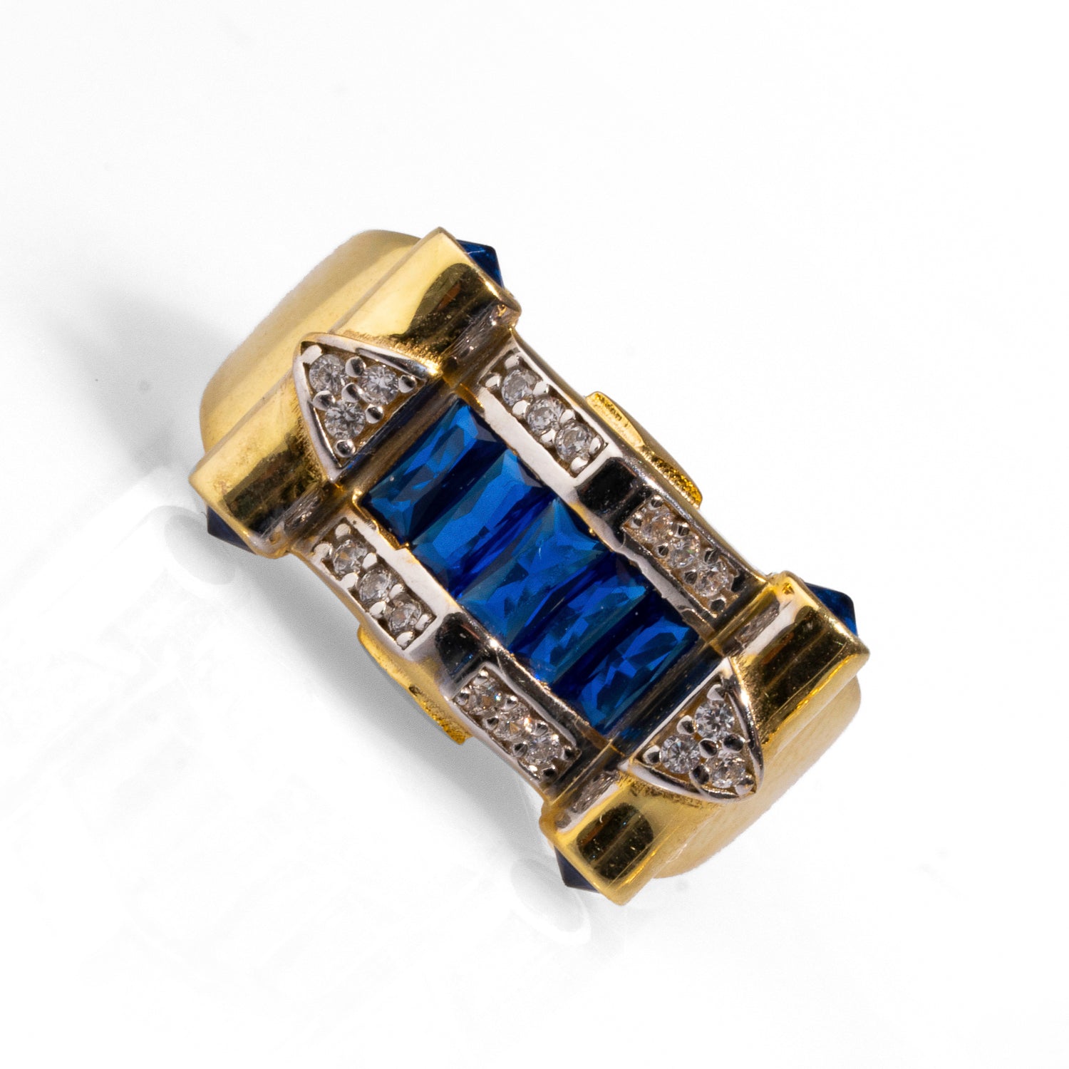 Gold statement ring with sapphire and CZ diamonds, adjustable from size 5'' to 7'', ideal for adding class to any outfit.