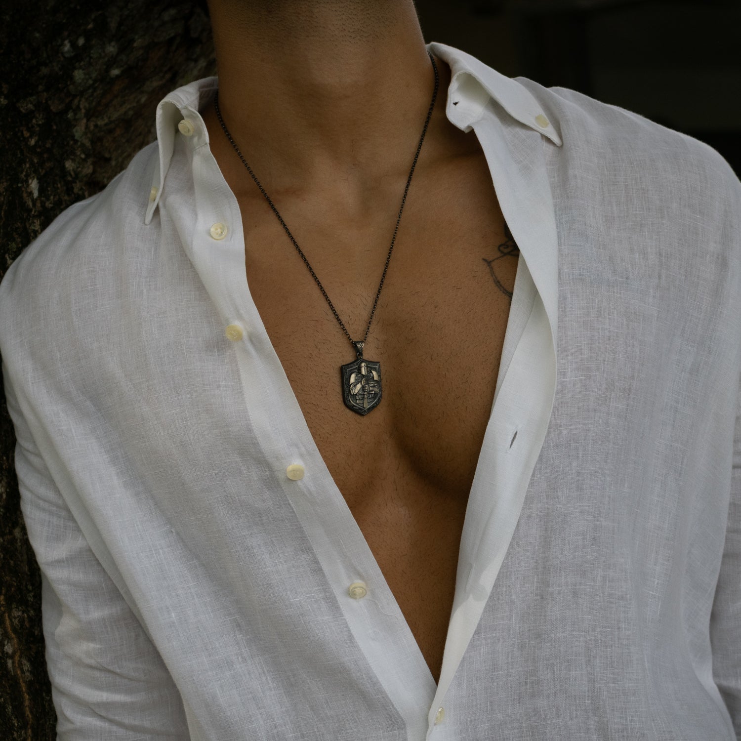 Sterling silver necklace with rhodium-plated shield pendant, knight engraving, 22-inch chain, men’s symbolic jewelry.