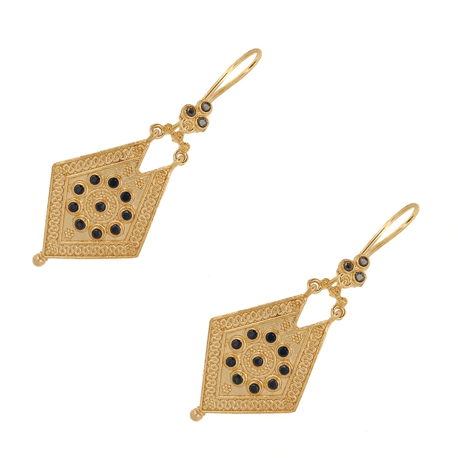 Stylish 18k gold-plated earrings with black onyx stones and intricate gold detailing, offering a timeless and elegant vintage charm.
