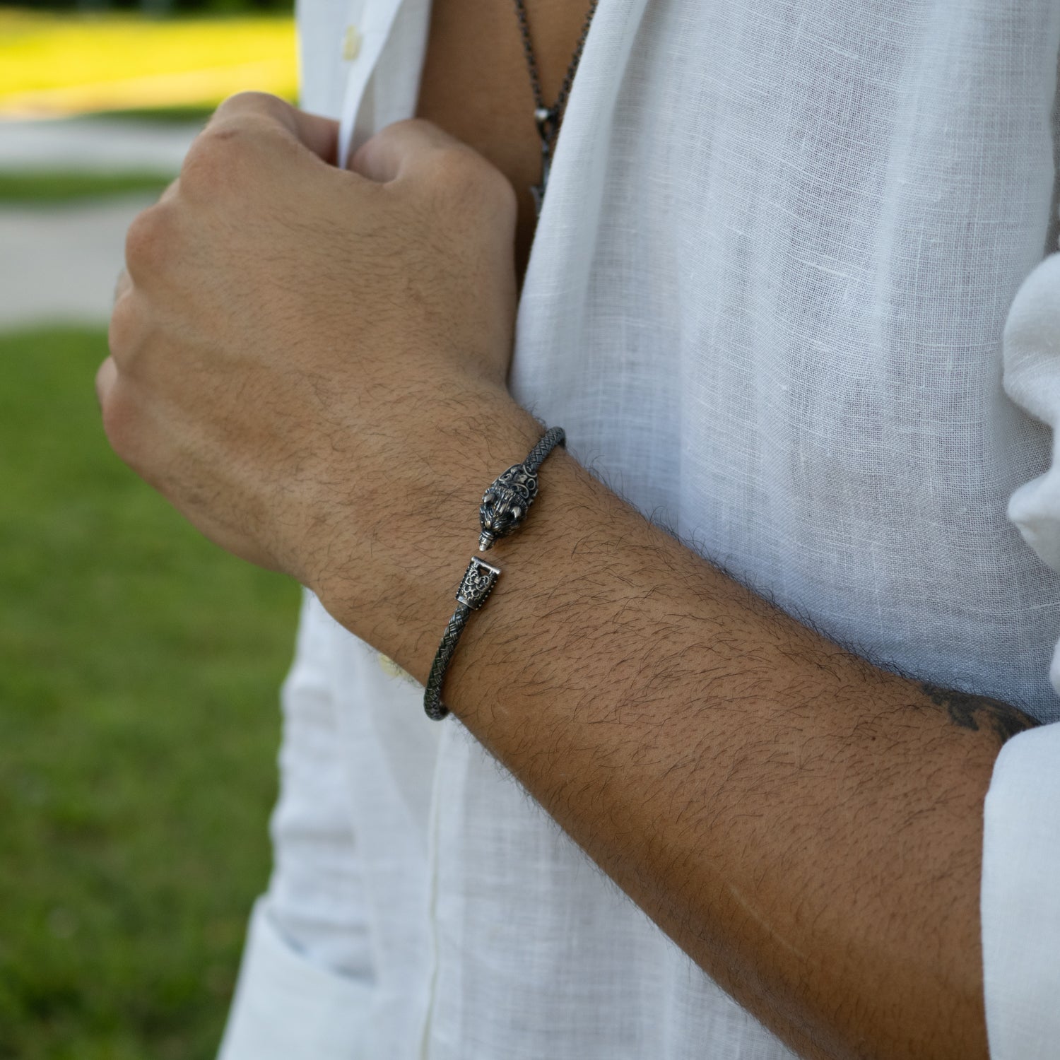 Wolf Fang Men’s Sterling Silver Black Diamond Bracelet