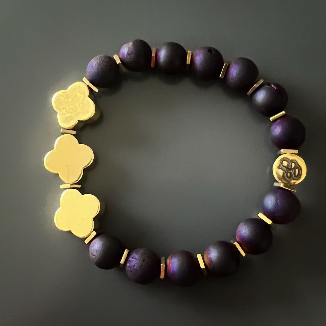 Enhance your style with the Moroccan Flower Agate Bracelet, as seen in the captivating combination of Druzy Agate stone beads and elegant gold color hematite accents.