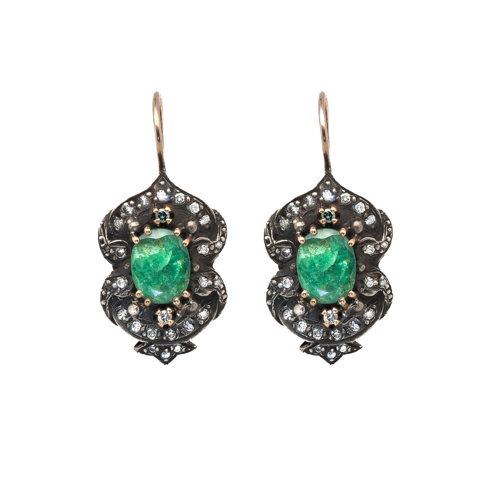 Vintage Diamond Emerald Earring - Handcrafted with 8k Gold and 3.60ct Emerald.