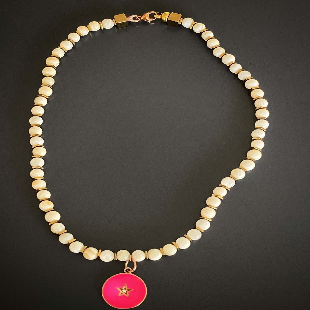 Elevate your style with the Pink Star White Choker Necklace, a stunning piece that exudes elegance and charm.