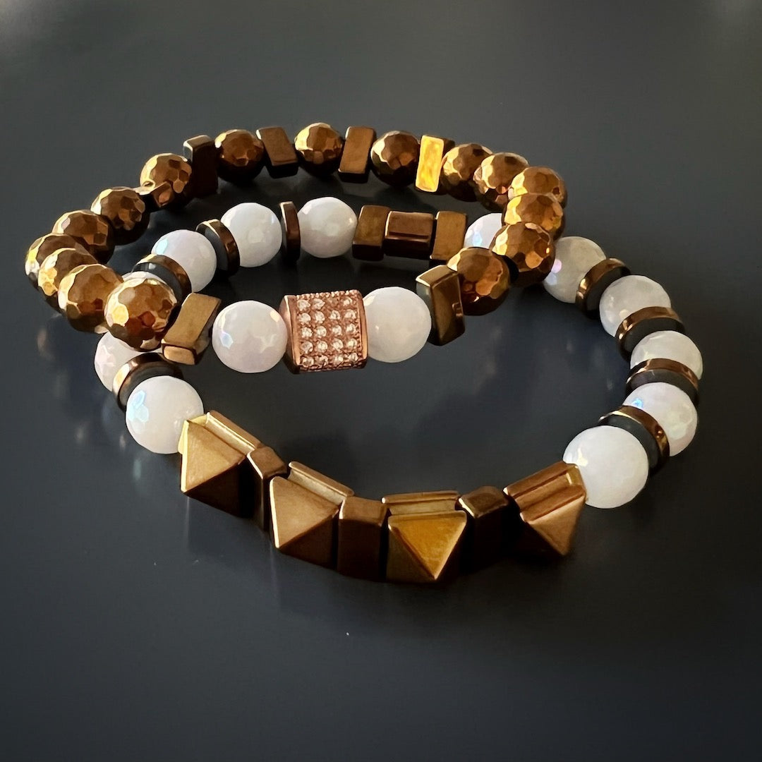 The Rose Energy Quartz Bracelet Set combines the elegance of rose gold hematite with the soothing properties of quartz stones.