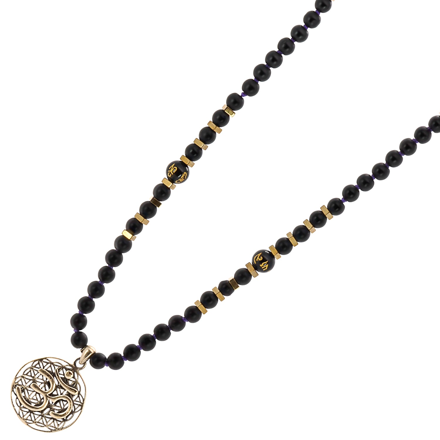 The grounding and protective properties of the black onyx stone beads in the necklace