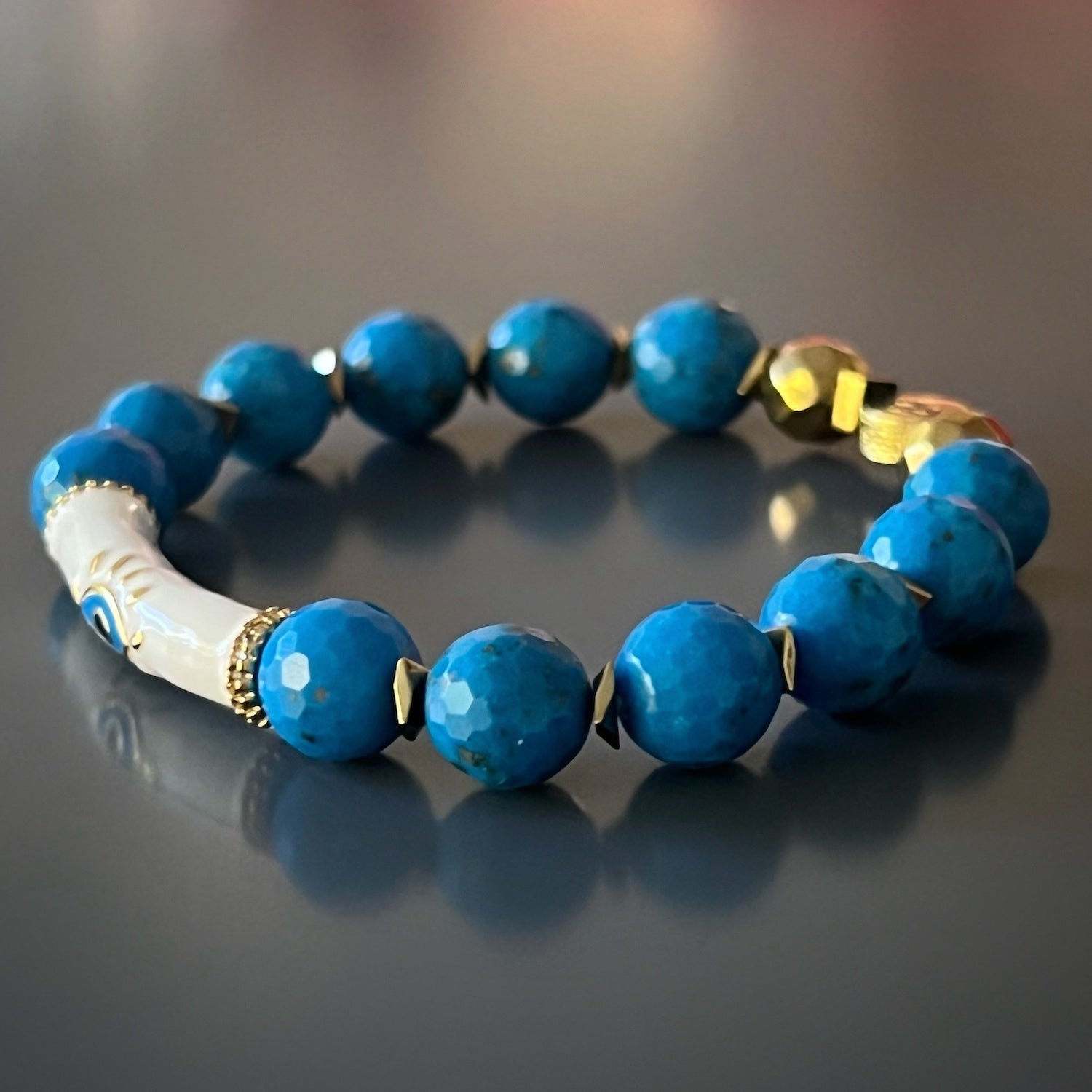Find your balance and inner calm with the Turquoise Inner Calm Bracelet, a beautifully crafted piece with special faceted turquoise stones.
