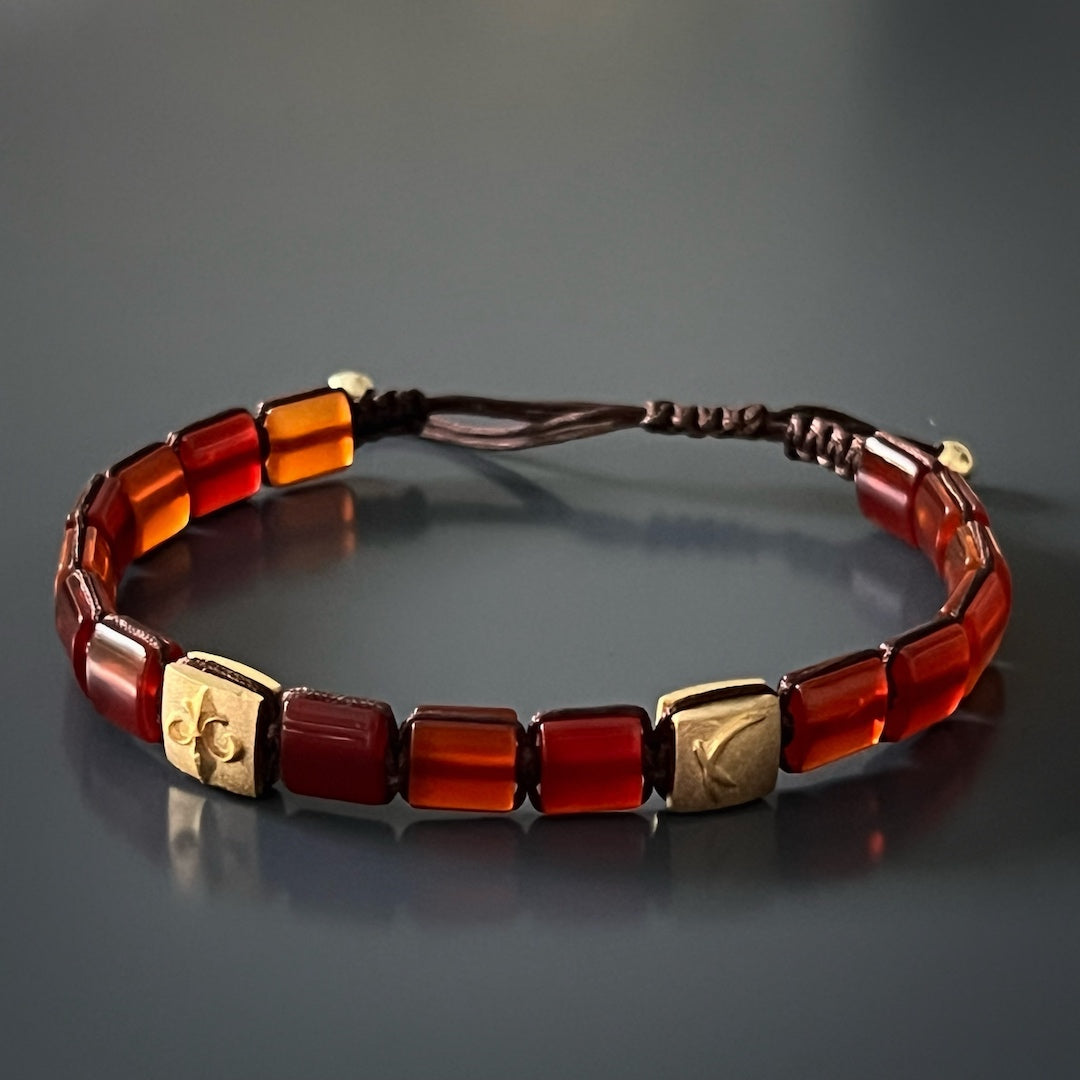 Custom Sizing Available - Contact us to personalize your Woven Agate Gold Fleur De Li Bracelet.