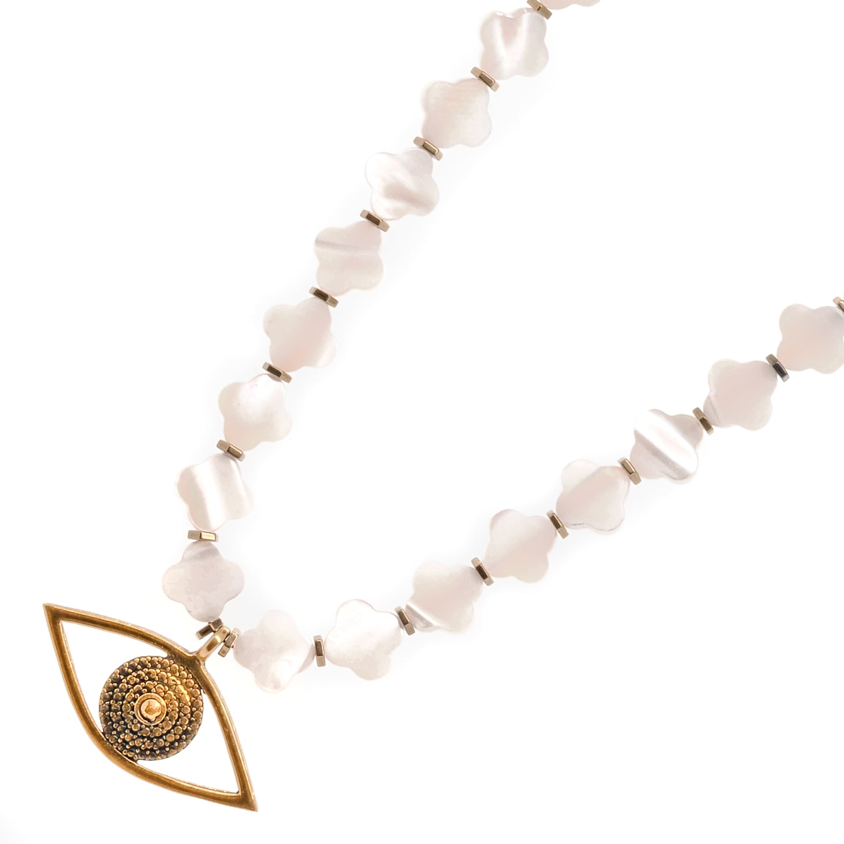The Alhambra Evil Eye Choker Necklace is a stunning statement piece that's perfect for layering with other necklaces, featuring delicate pearl Alhambra flower beads and a powerful Evil Eye Pendant.