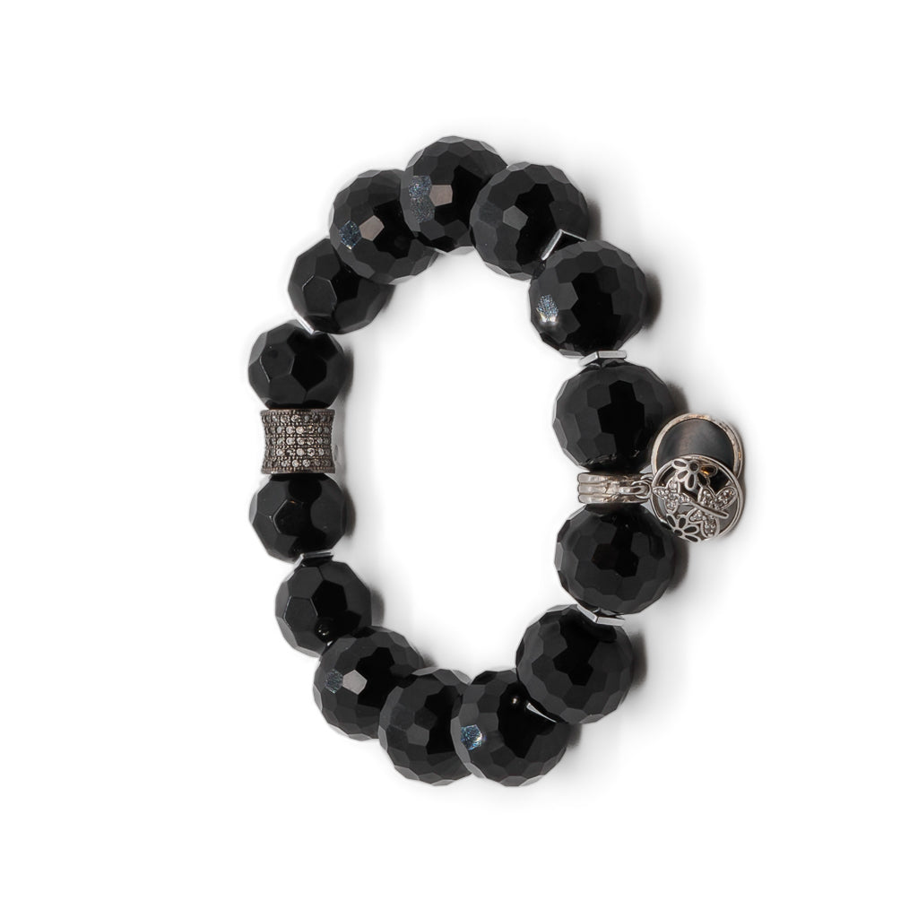 The perfect blend of elegance and symbolism: Black Protection Bracelet with Onyx Stone and Hamsa Charm
