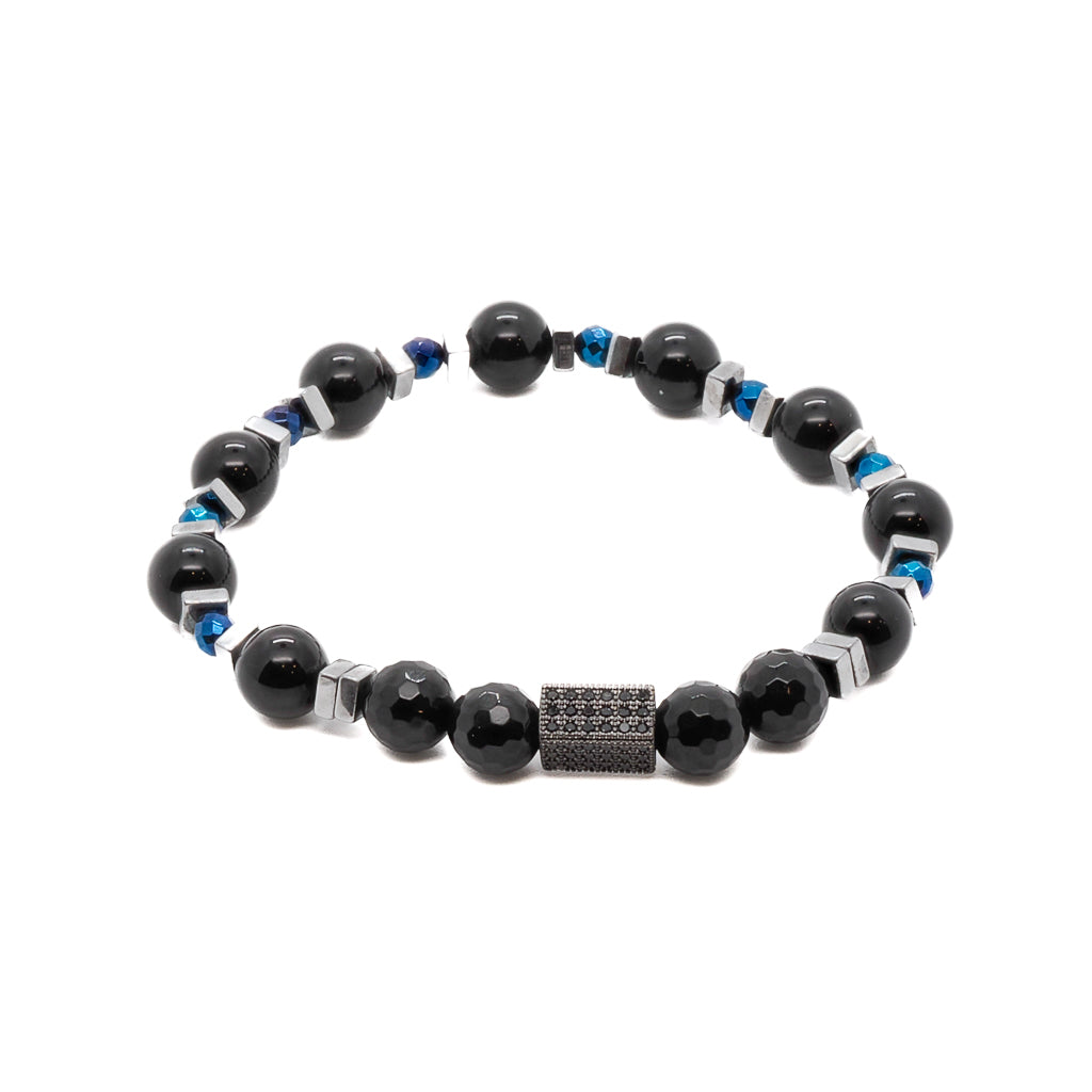 Upgrade your look with the Black Shine Bracelet for a touch of elegance and sophistication