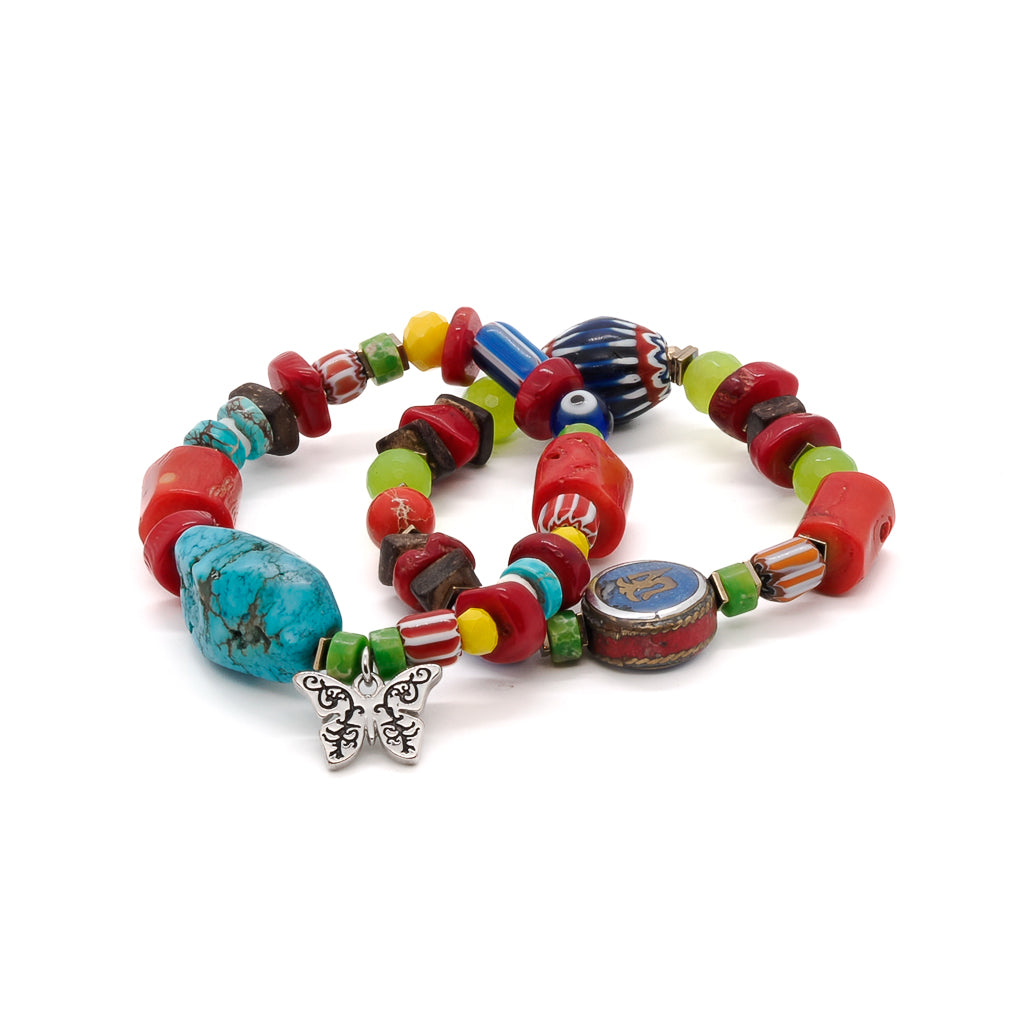 Discover the beauty of the Spring Love Bracelet Set, featuring a harmonious combination of red coral stone beads, green jasper beads, and blue turquoise stone beads.