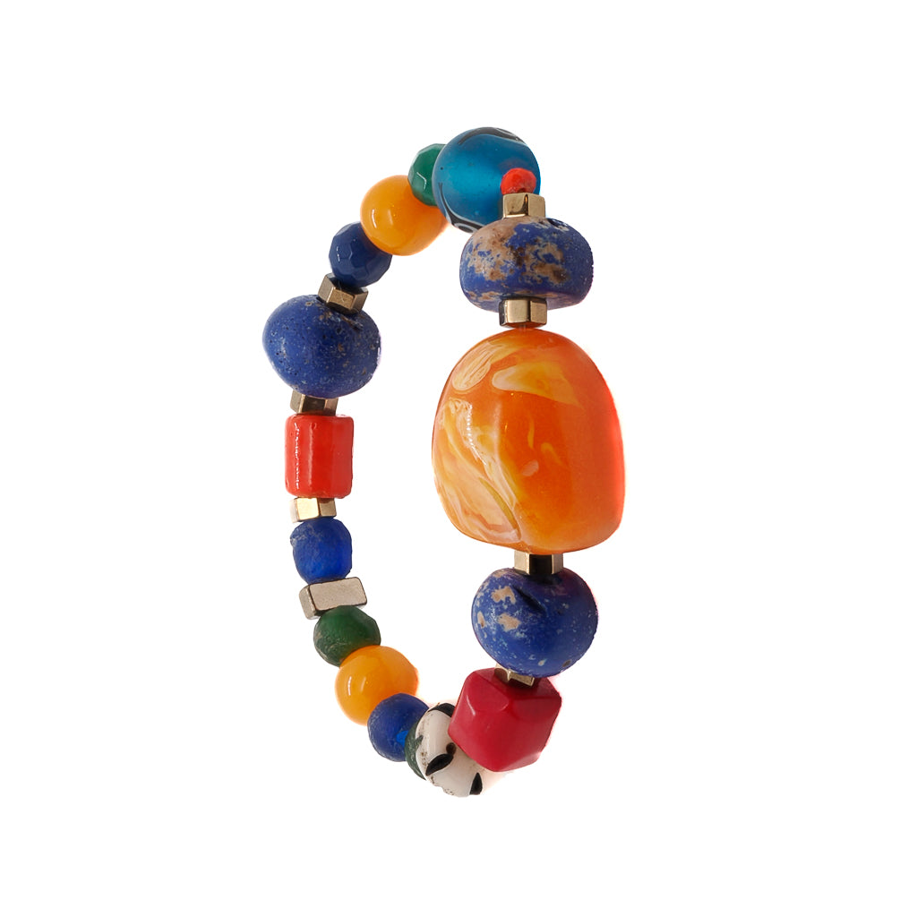 The Summer Bracelet is a colorful and cheerful accessory, perfect for adding a touch of vibrancy to your summer outfits.