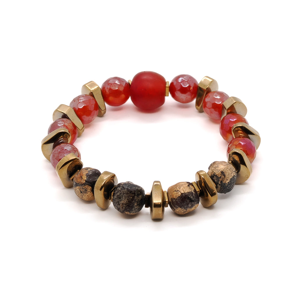 Admire the intricate details of the Vintage Style Nepal Bracelet, showcasing special handmade Tibetan beads and faceted agate beads.